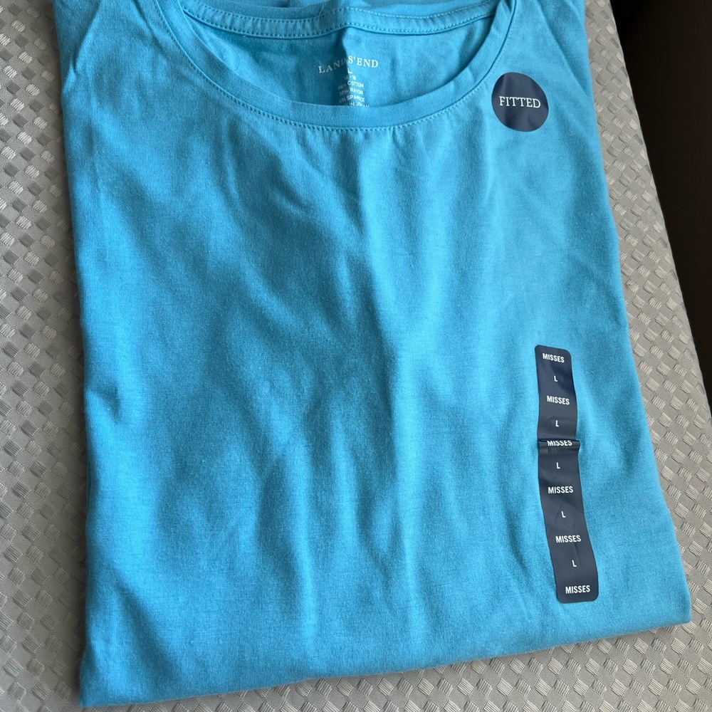 Brand new lands,end women blue light turquoise tee crew neck size large